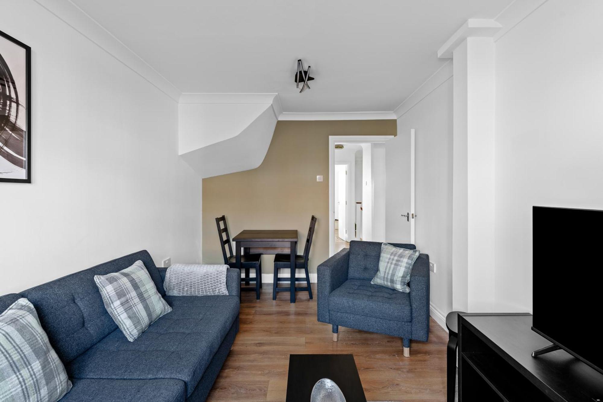 Cosy 2 Bedroom Flat In East Ham, Close To Excel 伦敦 外观 照片