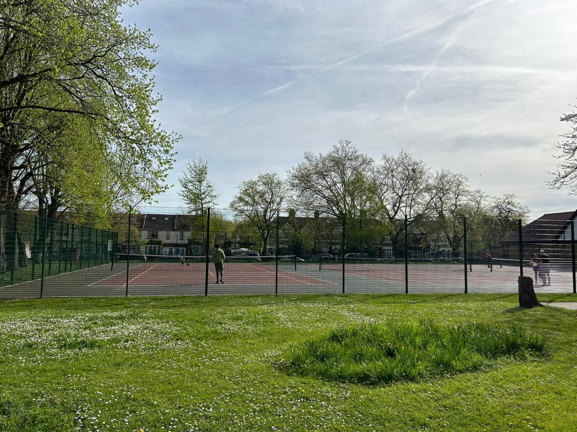 Cosy 2 Bedroom Flat In East Ham, Close To Excel 伦敦 外观 照片